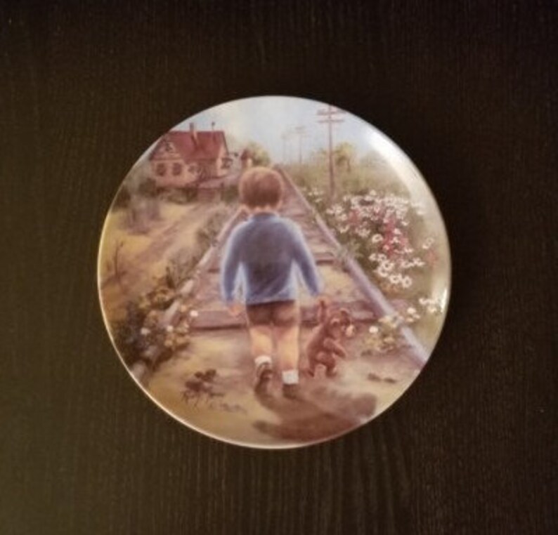 Home By Lunch Collector Plate By Rusty Money Etsy - image 0