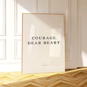 Arte da parete coraggio caro cuore, citazione di C.S Lewis, arte da parete minima per camera da letto, arte da parete per dormitorio, arte da parete cristiana, arredamento letterario per la casa, asilo nido