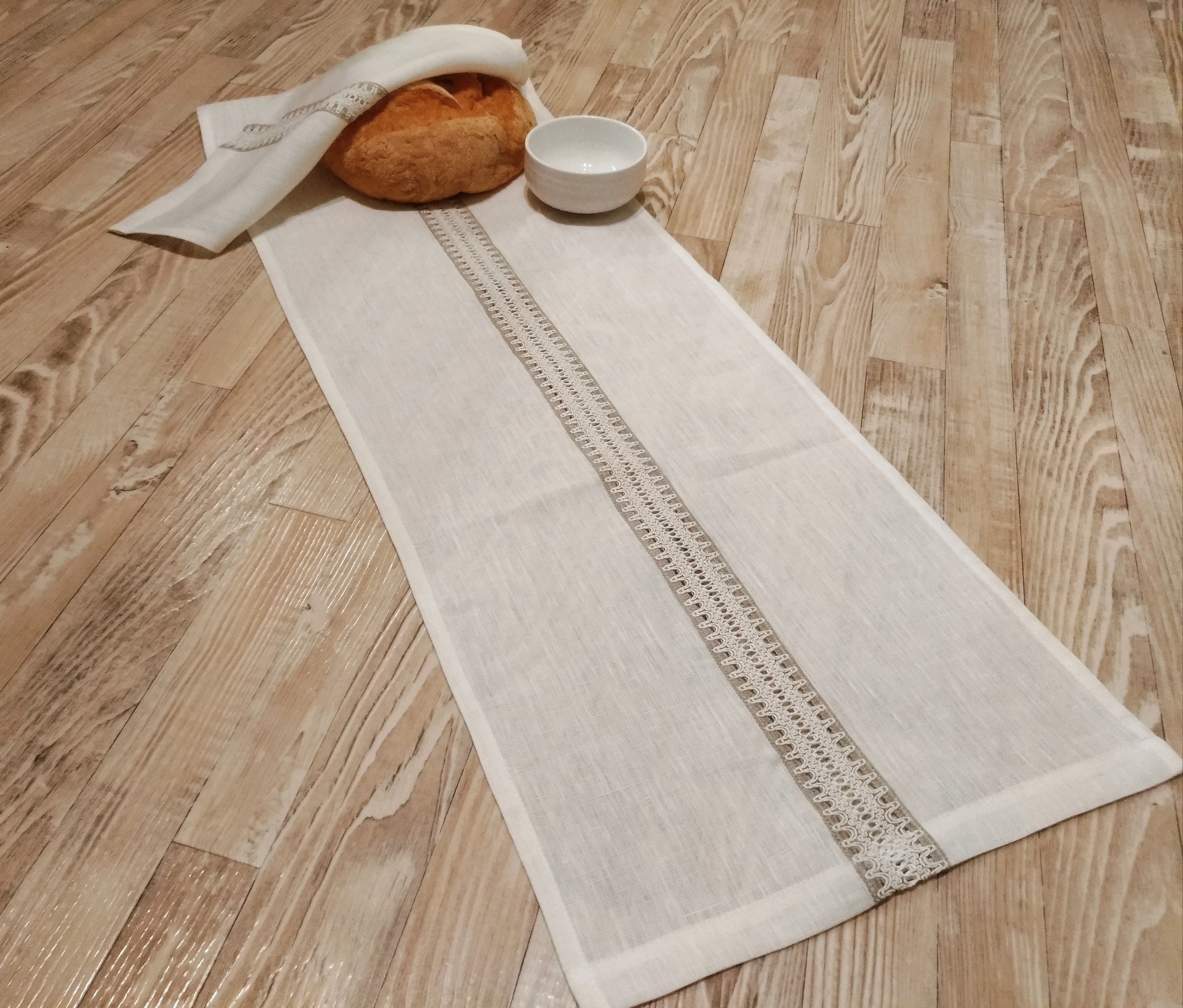 White LINEN TABLE RUNNER Pure Flax with Lace Rustic Linen Etsy
