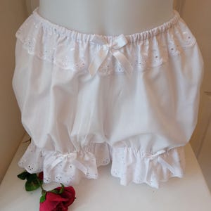 Womens Bloomers Gift for her White Bloomers Women Cotton Bloomers Shorts Bloomers Cotton Shorts White Bloomers Girl Bloomers Bloomers Shorts
