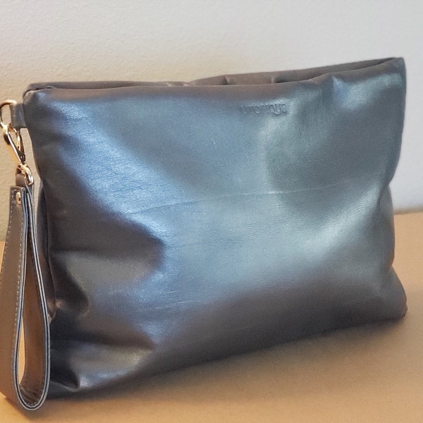 Handmade Silver / Metallic Gray Oversize Puffy Soft Leather Pouch/ Large Leather Pochette / Zipper Clutch Envelope / Leather Portfolio