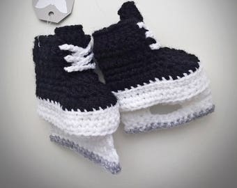 Patins de hockey sur glace pour bébé au crochet, cadeau baby shower, chaussons nouveau-né, cadeau bébé garçon