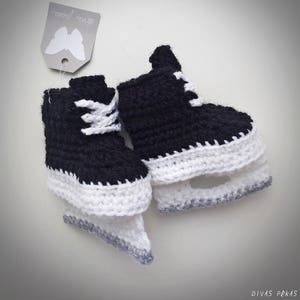 Crochet Baby Ice Hockey Skates, Baby Shower Gift, Newborn Booties, Baby Boy Gift