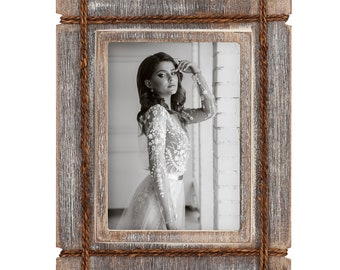 Weathered Dark Brown Reclaimed Look Wooden Photo Frame Tabletop or Wall Mounting Display EosGlac Rustic Picture Frame 5x7 