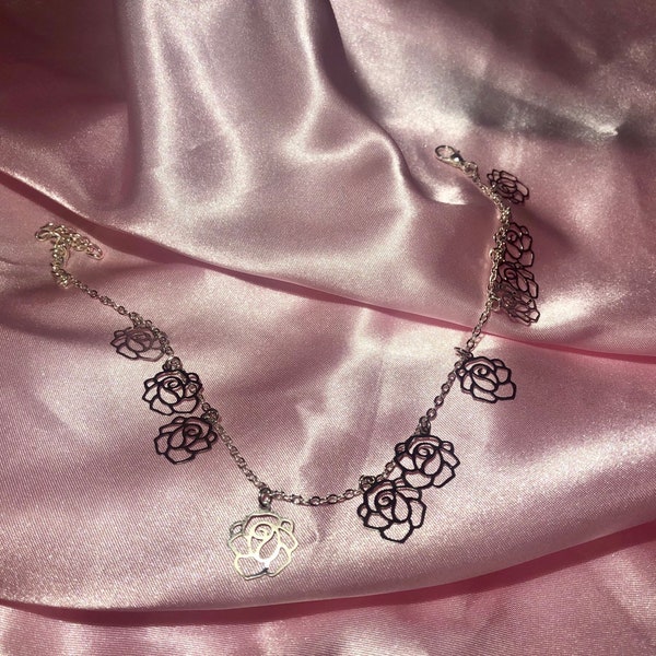 ぶら下がるバラのシルバーアンクレット、シルバーローズアンクレット、ぶら下がるバラのアンクレット