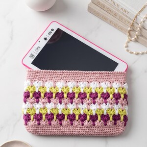 Crochet Clutch Pattern PDF | Tablet Sleeve 7 inch | Easy Crochet Bag Pattern | Cosmetic Pouch Tutorial | Beginner Friendly Crochet