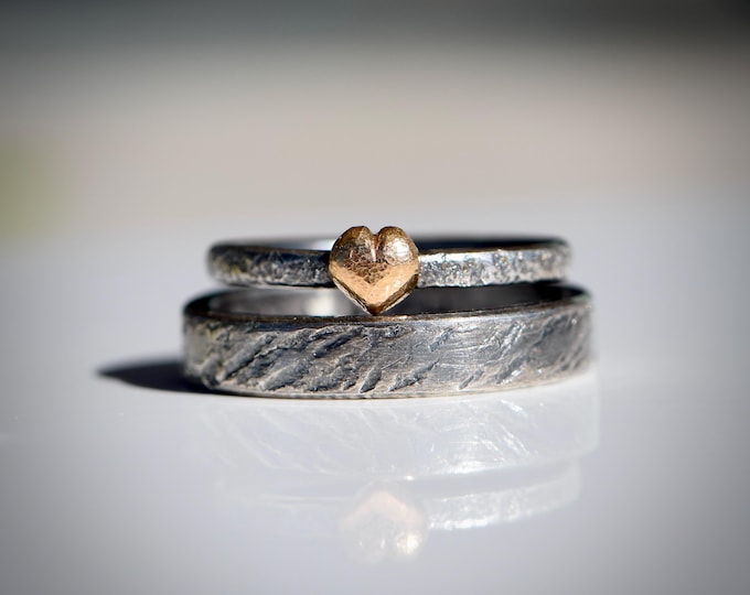 Alternative Wedding Rings Set in Oxidized 935 Silver with 900 Rose Gold Heart – Rustic Handmade Bridal Rings