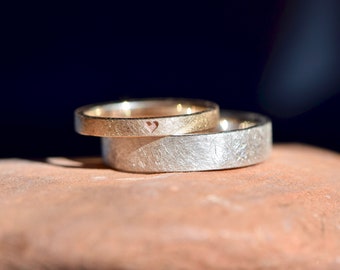 Handcrafted Wedding Rings Silver 14k Rose Gold Modern Textured Wedding Band Set with Heart Dein ist mein ganzes Herz