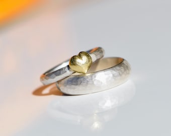 Unique handmade wedding rings – Silver and gold wedding rings for couples – Timeless wedding rings with meaning – Heart of Gold