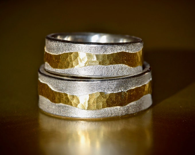 Wedding rings made of silver hammered with gold I Wedding rings unusual I Partner rings