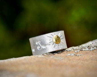 Silver ring with engraving and gold sun *FOLLOW THE SUN*