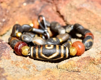 Pebble necklace with Tibetan pearl, antique carnelian beads and gold beads