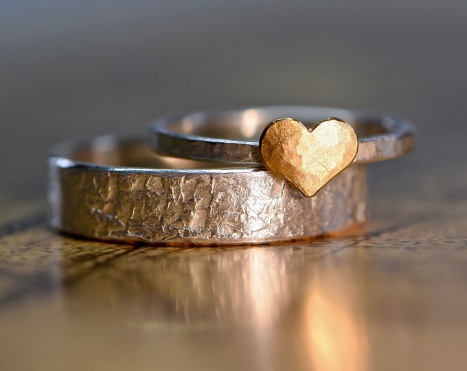 Wedding rings hammered with heart in rose gold MY LOVE