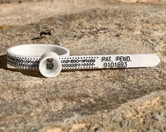 Multisizer ring measuring tape for determining the ring size
