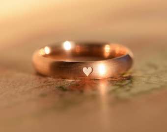 Engagement ring rose gold with heart