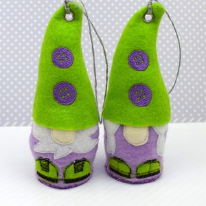 DIGITAL PATTERN, 1 Pair of Stuffed Gnome Felt Decoration Pattern, Button Gnome Christmas Hanging Decoration, Lisey Designs, ITH, 4x4 hoop