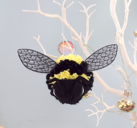 DIGITAL PATTERN, Bee Hanging Decorations, Machine Embroidery Bee Decoration, Bumble Bee, Bee Pompom, Digital embroidery file, Lisey Designs