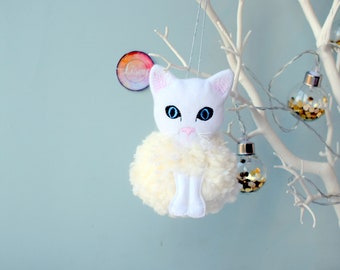 DIGITAL PATTERN, Cat Pompom Hanging Decorations, Animal Pompom, Digital embroidery file, Lisey Designs