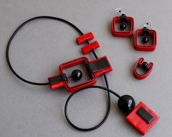 Qubo geometric slider necklace, Contemporary necklace, Artistic adjustable necklace, Black and red necklace, Mix media necklace, Handmade