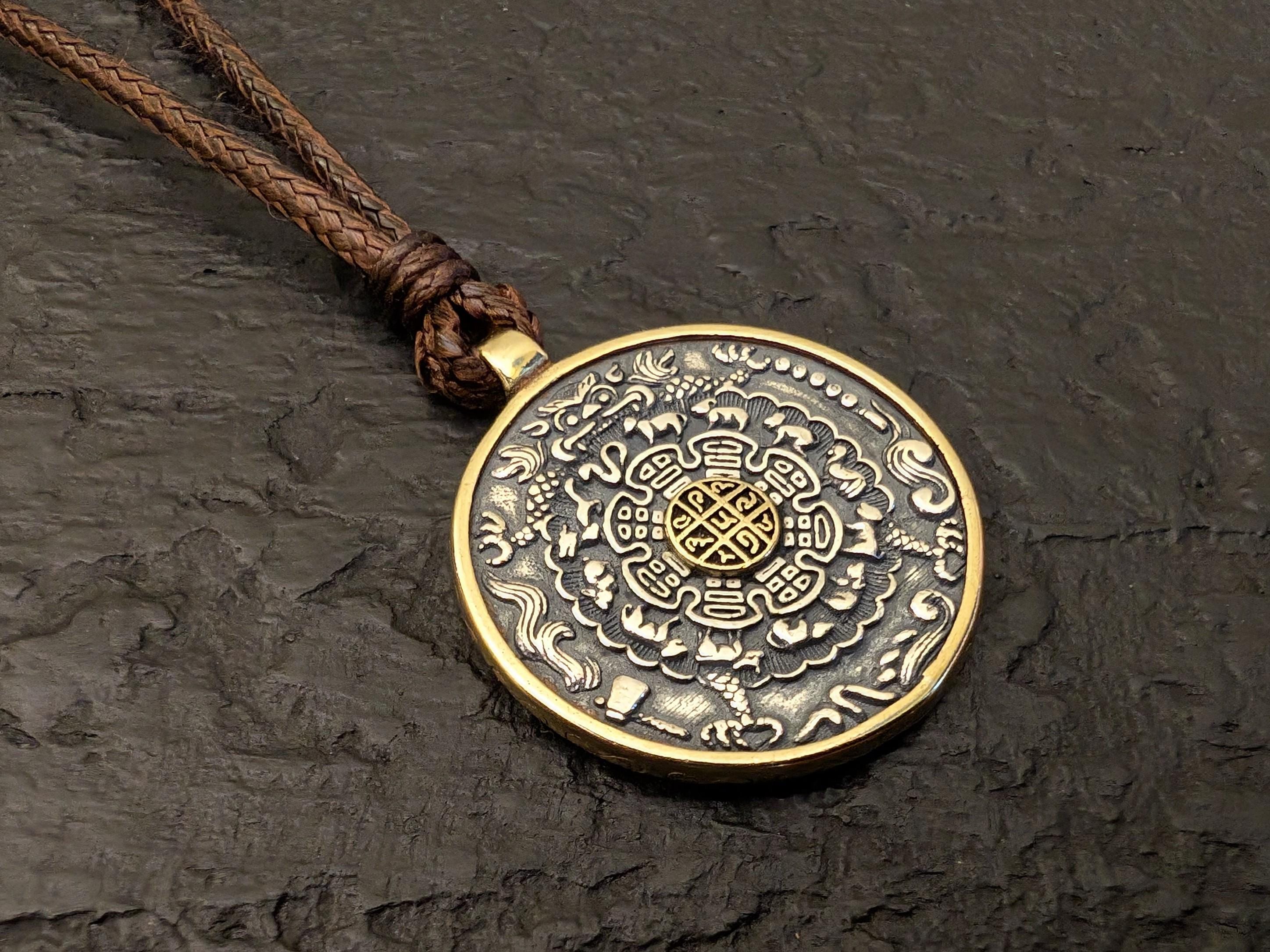 925シルバー八卦メロン鏡ペンダント：チベット仏教の守護護符 - Etsy 日本