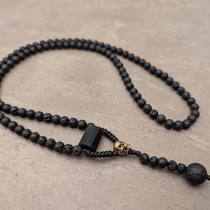Kali Skull Lava Mala Kette Rosenkranz 108 Gebetsperlen naturecht schwarz