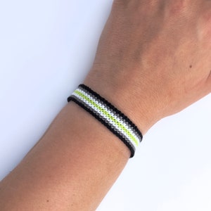 Pulsera con la bandera del orgullo agénero para personas LGBTQIA