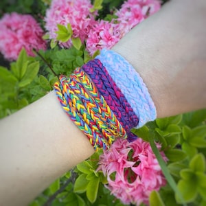 Pulsera trenzada discreta del orgullo LGBTQIA: envoltura de algodón sutil