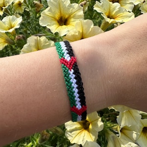 Free Palestine flag bracelet, pro Palestine charity wrist band, show support for Palestinian people in Gaza