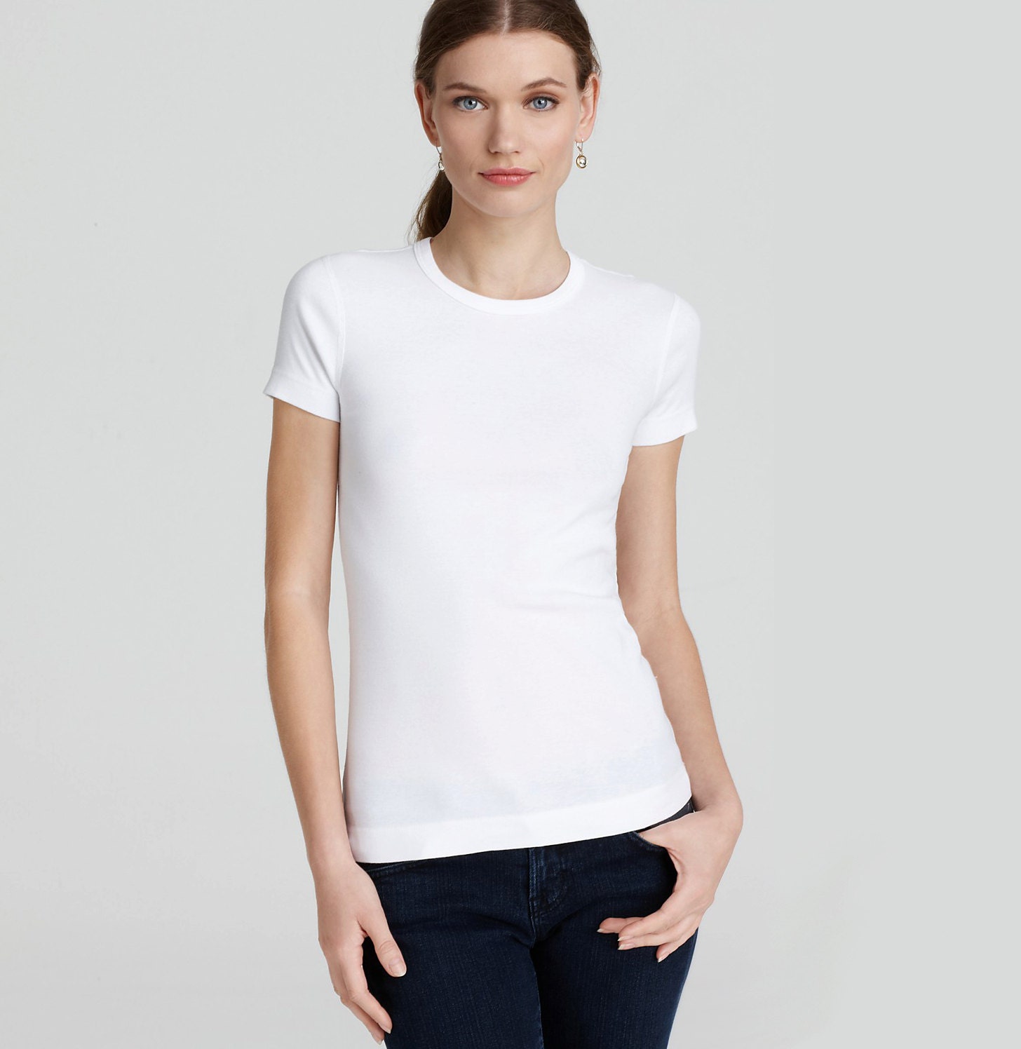 Mujer Remera Blanca Lisa | revistaindustria.com