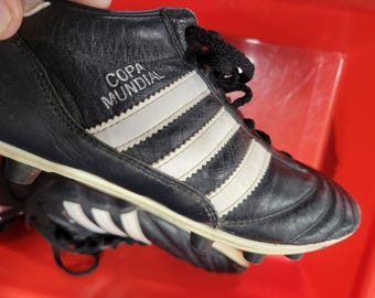 adidas gazelle silver green womens Mundial Goal IC