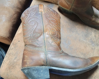 Vintage women's leather cowboy western boots Size 8.5