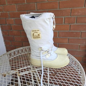 Sorel White Boot Patch with Gold Logo My 30 year old Sorel Raider Boots. Original liners, leather  main image 3