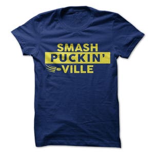 Smash Puckin&#39; Ville T-Shirt Design - Navy Shirt with Gold Print
