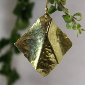 Origami earrings, golden, hammered (medium)
