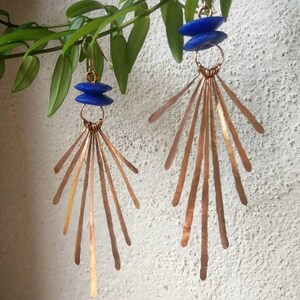 Copper earrings and gold hook, &quot;mischievous&quot; collection, blue African glass beads