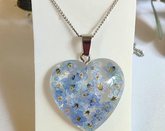 Forget-Me-Not Resin Heart Necklace: Handmade Botanical Jewelry