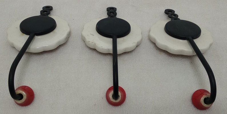 Lot of 3 Red Ceramic Hooks Handpainted Hooks Bathroom Hooks Decorative Hooks Kitchen Wall Hooks Coat Hangers Towel Hanger Colorful Hooks