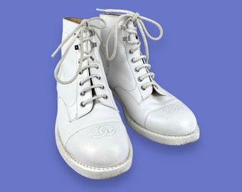 Vintage Chanel White Leather Designer Luxury Logo Combat Boots 1990s Y2K Sz 40 9