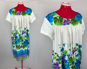 1960s Vintage Hawaiian Floral Cotton Ui-Maikai Comfy MuuMuu Dress