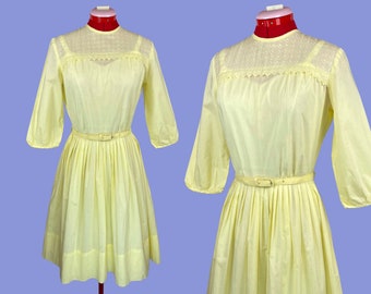 1950s Vintage Pastel Yellow Belted Cotton Fit and Flare Day Dress Sz S