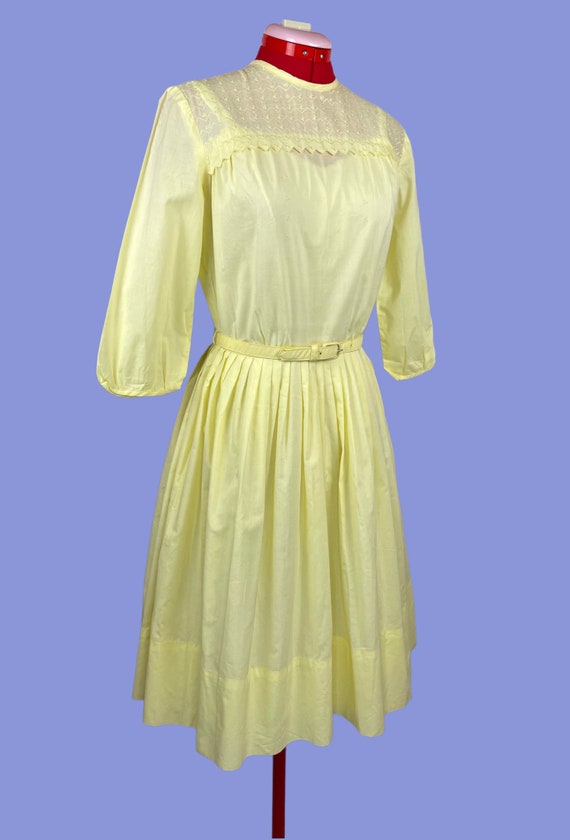 1950s Vintage Pastel Yellow Belted Cotton Fit and… - image 6
