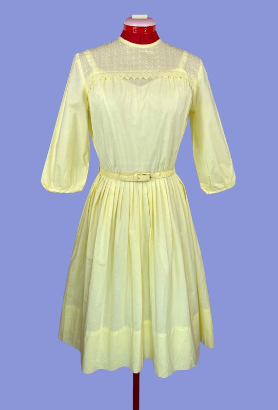 1950s Vintage Pastel Yellow Belted Cotton Fit and… - image 10