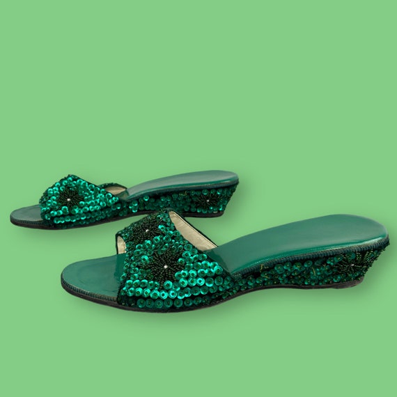 1940s Vintage Emerald Green Sequined Wedge Slide … - image 3