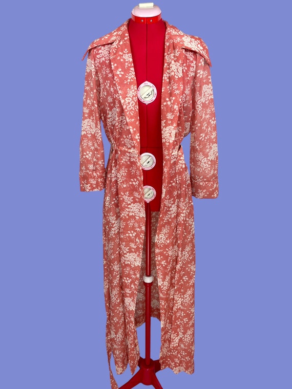 1970s Vintage Sheer Floral Terracotta Boudoir Rob… - image 9