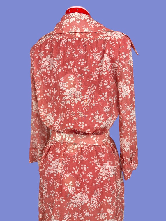 1970s Vintage Sheer Floral Terracotta Boudoir Rob… - image 6