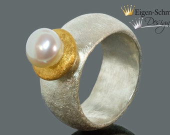 Ring with pearl, " white pearl "