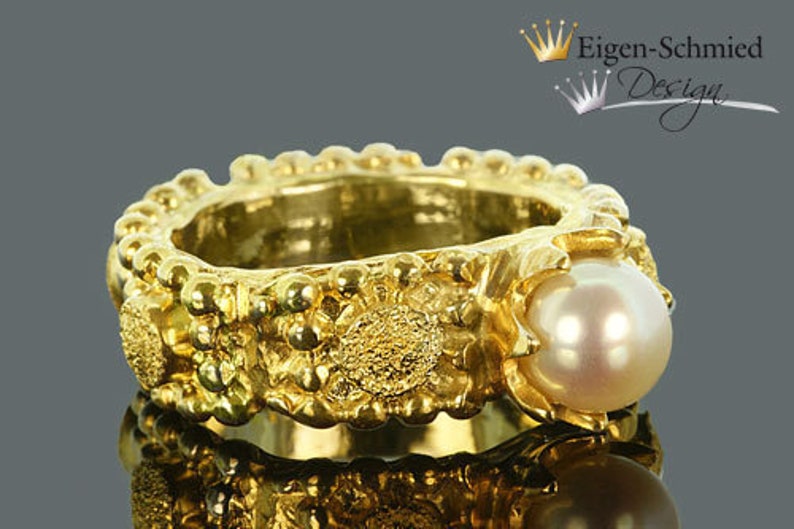 Ring with pearl Mosaik in 925 Sterling silver with a 22 carat gold-plating image 3