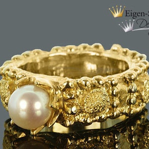 Ring with pearl Mosaik in 925 Sterling silver with a 22 carat gold-plating image 1
