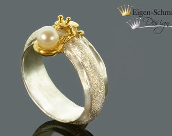 silverring , ring with frog, "Little Harry with pearl", frog, goldsmith , goldsmiths work,