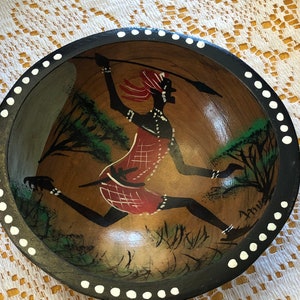 Beautiful hand carved African round bowl solid wood wooden small jewelry trinket bowl Kenya Africa wood carving